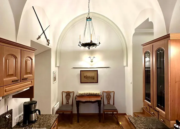 Captain's Castle Apartman *