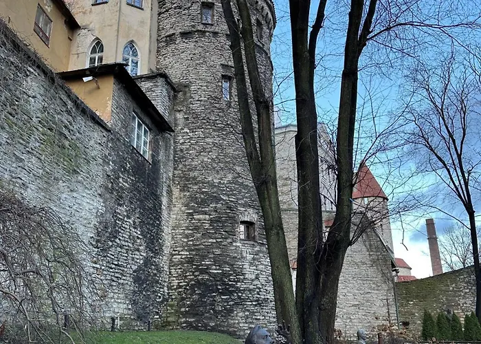 Captain's Castle Apartman *